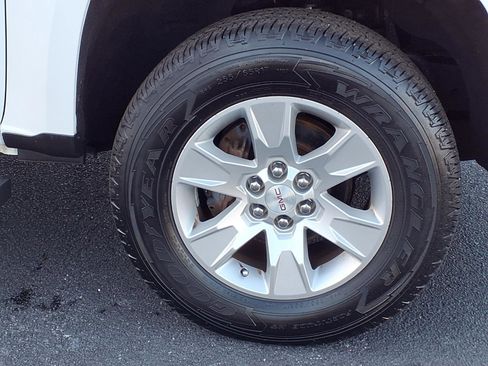 Used 2016 GMC Canyon SLE w/ SLE Convenience Package image 28