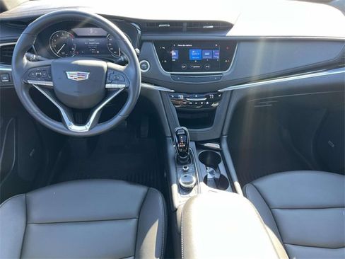 Used 2024 Cadillac XT6 Luxury w/ LPO, Floor Liner Package image 14