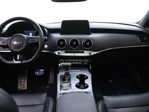 Used 2020 Kia Stinger GT1 image 5