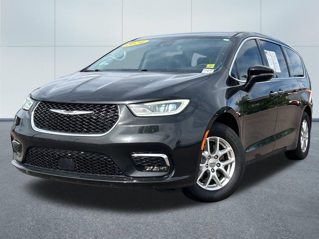 Used 2024 Chrysler Pacifica Touring-L FWD 360° Tour