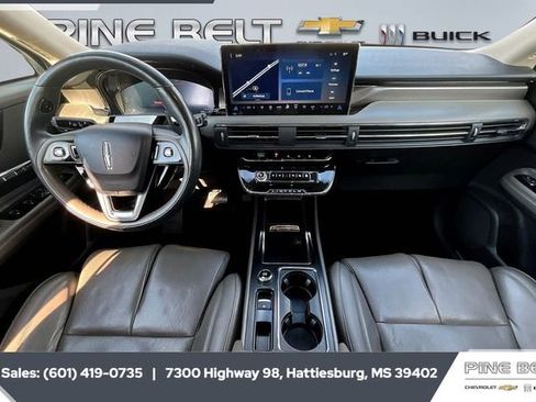 Used 2023 Lincoln Corsair Reserve w/ Equipment Group 202A image 13