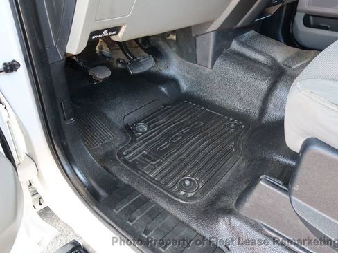 Used 2019 Ford F250 XL w/ Power Equipment Group AWD/4WD image 12