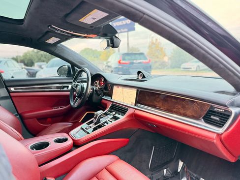 Used 2018 Porsche Panamera Turbo Executive AWD/4WD image 52