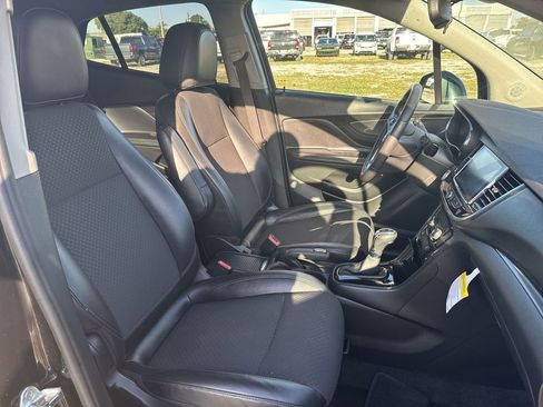 Used 2020 Buick Encore Preferred image 25