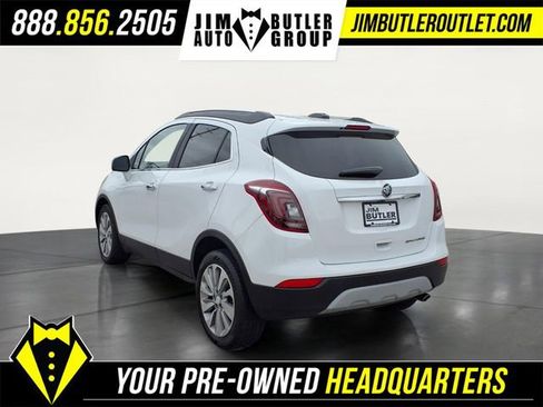 Used 2020 Buick Encore Preferred image 2