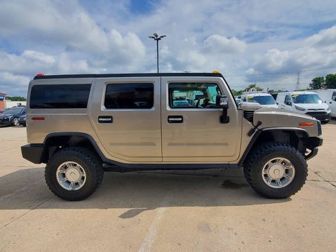 Used 2003 HUMMER H2 w/ Preferred Equipment Group AWD/4WD image 4