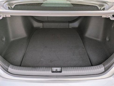 Certified 2025 Honda Accord SE image 6