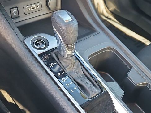 Used 2024 Nissan Sentra SV image 28