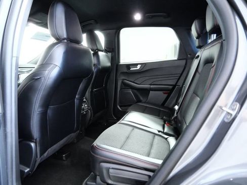 Certified 2025 Ford Escape ST-Line AWD/4WD image 39