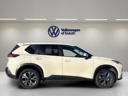 Used 2023 Nissan Rogue SV image 6