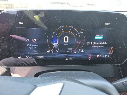 Used 2024 Chevrolet Traverse Z71 w/ LPO, Floor Liner Package AWD/4WD image 2