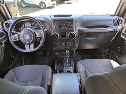 Used 2018 Jeep Wrangler Unlimited Sport AWD/4WD image 14