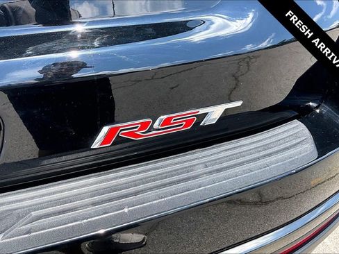 Used 2021 Chevrolet Suburban RST AWD/4WD image 23