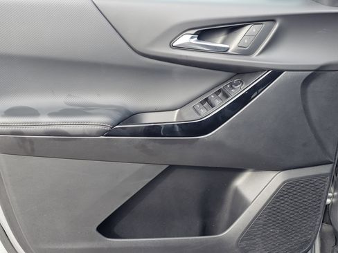 Used 2025 Chevrolet Equinox LT image 14