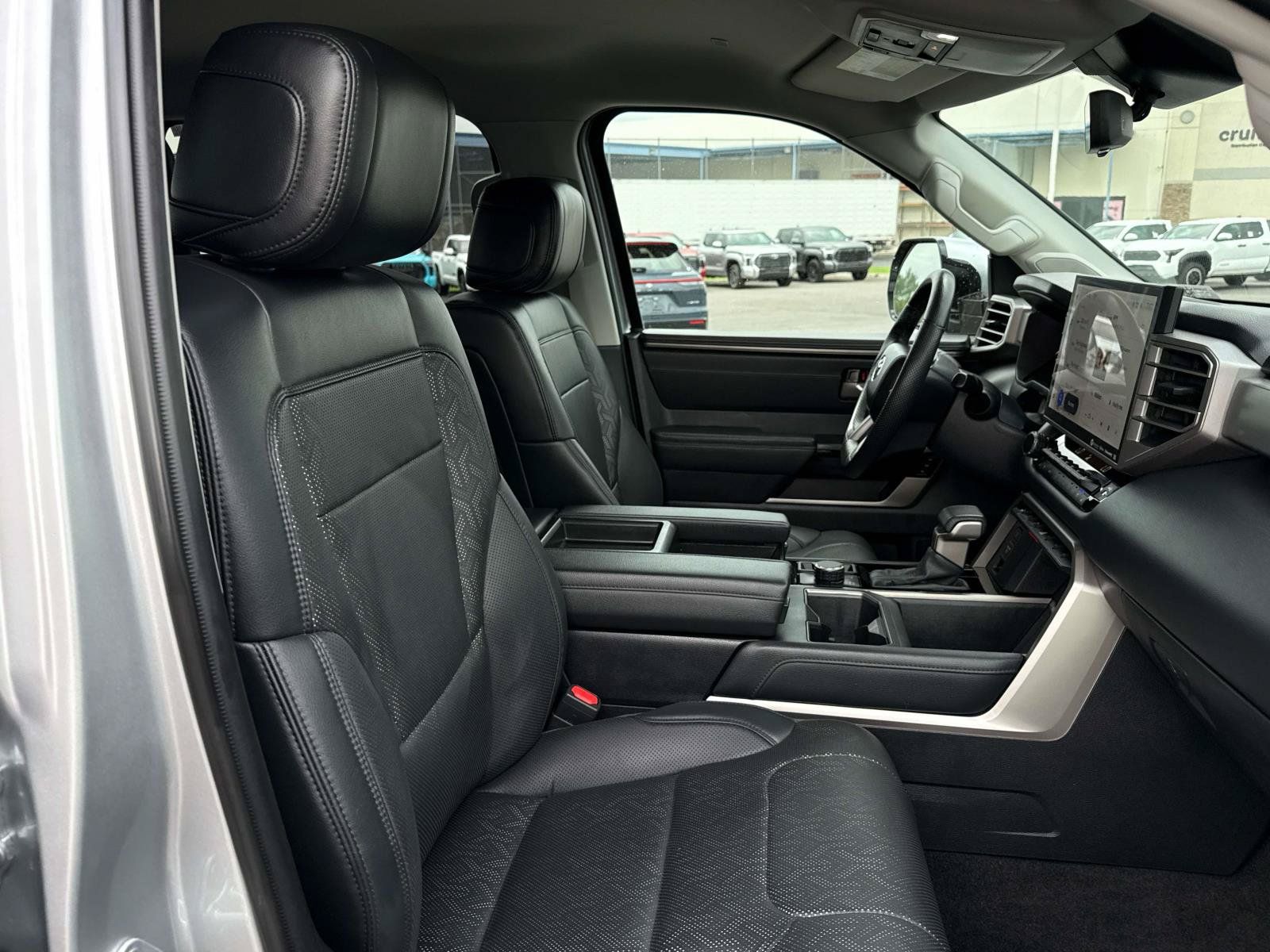 Used 2024 Toyota Tundra Limited AWD/4WD image 17