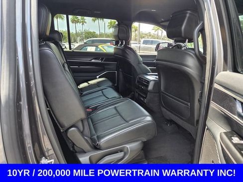 Used 2024 Jeep Wagoneer L Series II RWD image 16