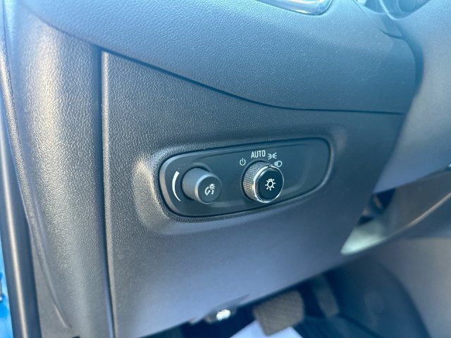 Used 2024 Chevrolet Equinox LT FWD image 54
