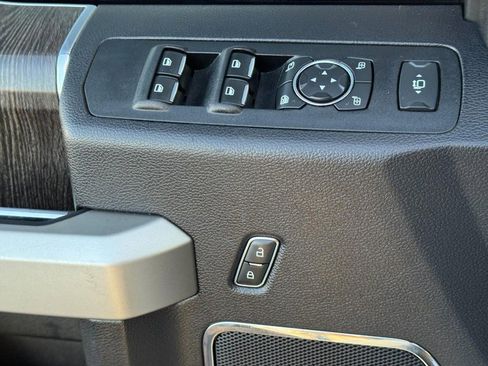 Used 2021 Ford F250 Lariat w/ FX4 Off-Road Package image 24