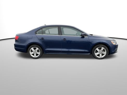 Used 2013 Volkswagen Jetta TDI image 2