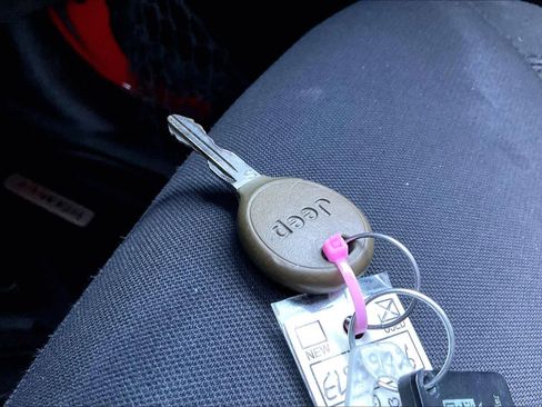 Used 2014 Jeep Wrangler Unlimited Sport w/ Connectivity Group image 13