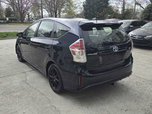 Used 2017 Toyota Prius V Three w/ Carpet Mat Package image 3