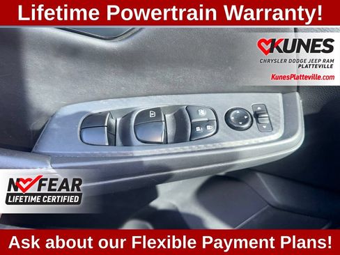 Used 2024 Nissan Sentra SV FWD image 23