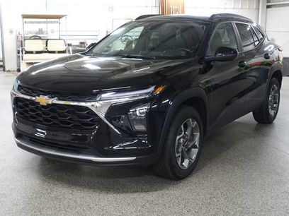 Used 2025 Chevrolet Trax LT w/ Driver Confidence Package