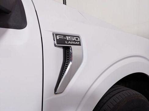 Used 2021 Ford F150 Lariat w/ Trailer Tow Package AWD/4WD image 12
