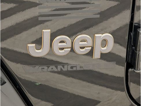 Used 2023 Jeep Wrangler Unlimited Rubicon 392 AWD/4WD image 5