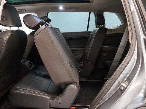 Used 2021 Volkswagen Tiguan SEL w/ 3rd Row Seat Package AWD/4WD image 28