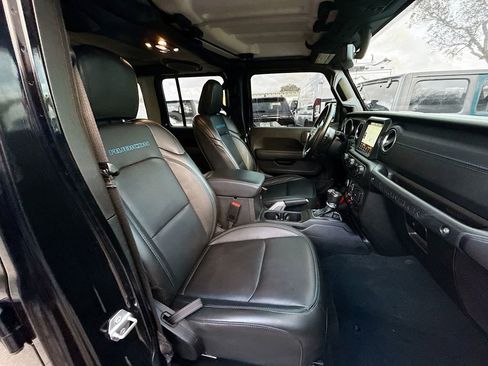 Used 2022 Jeep Wrangler Unlimited Rubicon 4xe w/ Cold Weather Group image 33