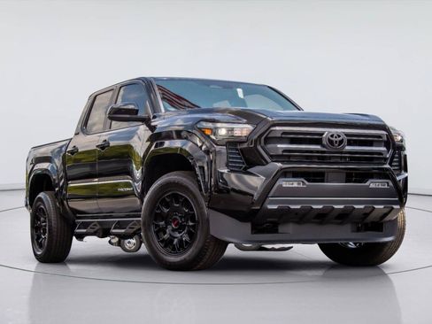 Used 2024 Toyota Tacoma SR5 RWD image 3