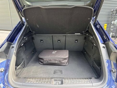 Used 2024 Porsche Macan 4 Electric image 25