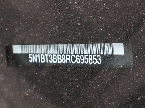 Certified 2024 Nissan Rogue SV image 34
