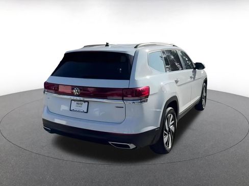 Used 2025 Volkswagen Atlas SE image 14