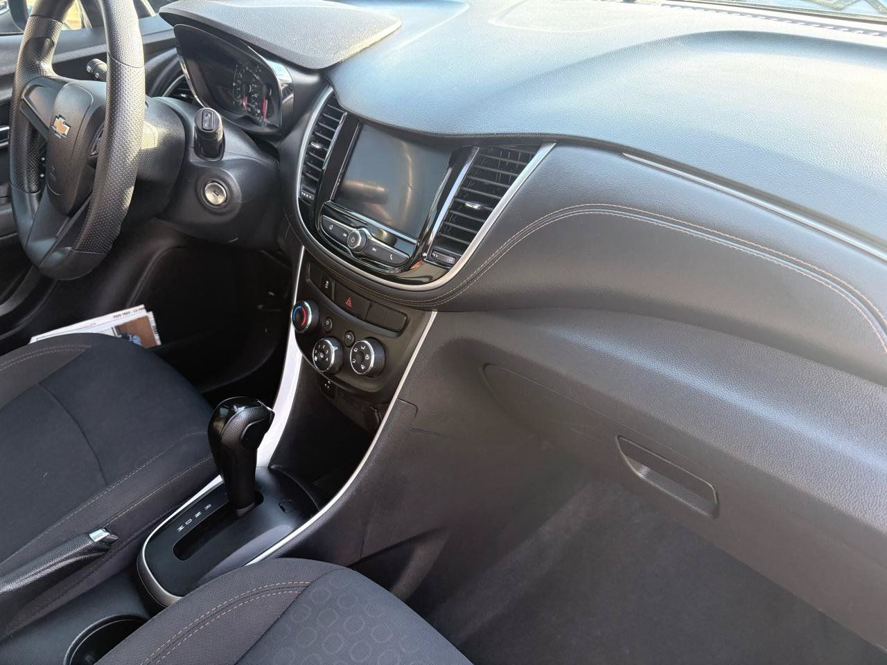 Used 2020 Chevrolet Trax LS FWD image 20