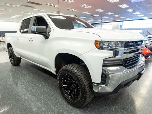 Used 2020 Chevrolet Silverado 1500 LT w/ All-Star Edition image 5