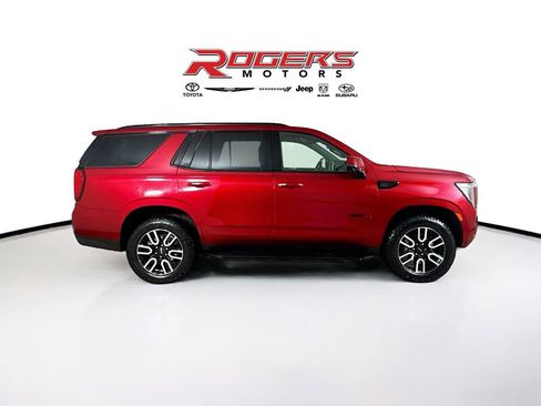 Used 2024 GMC Yukon AT4 w/ Technology Package image 9