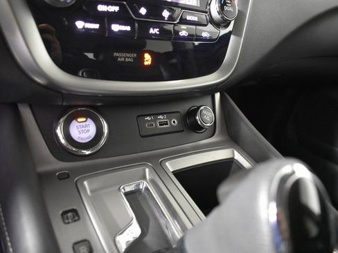Certified 2024 Nissan Murano SV image 23