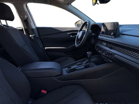 Used 2023 Honda Accord LX image 14