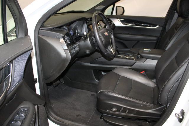 Certified 2024 Cadillac XT6 Premium Luxury AWD/4WD image 7