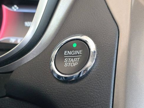 Used 2019 Ford Fusion SE FWD image 36