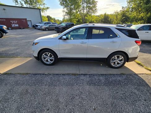 Used 2020 Chevrolet Equinox Premier FWD image 3