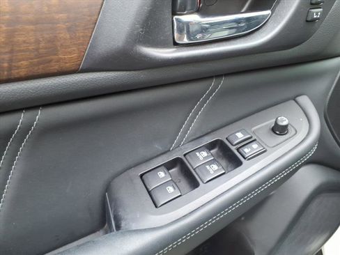 Used 2019 Subaru Outback 2.5i Limited image 13