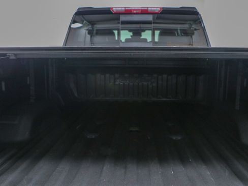 Used 2024 GMC Sierra 2500 AT4 w/ AT4 Premium Plus Package AWD/4WD image 34