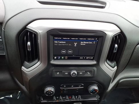 Used 2022 Chevrolet Silverado 1500 Custom image 19