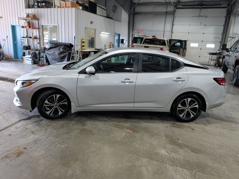 Used 2022 Nissan Sentra SV image 5