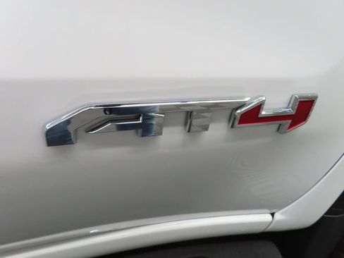 Used 2025 GMC Sierra 1500 AT4 w/ AT4 Premium Package AWD/4WD image 63