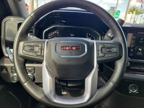 Used 2024 GMC Sierra 1500 Elevation AWD/4WD image 17