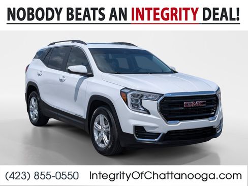 Used 2024 GMC Terrain SLE w/ Driver Convenience Package FWD image 1